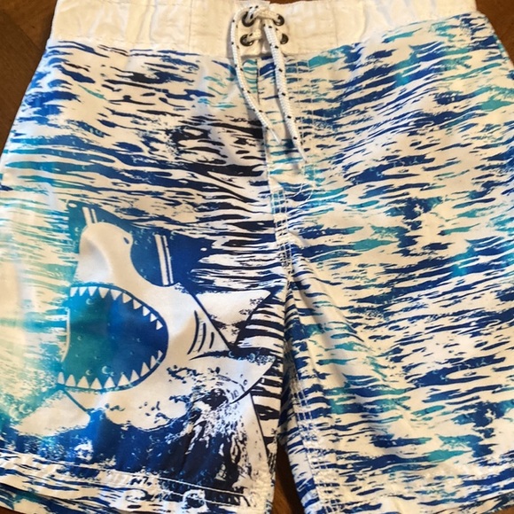 OSHKOSH B’GOSH Boys Swim Short - size 5 - Picture 8 of 15